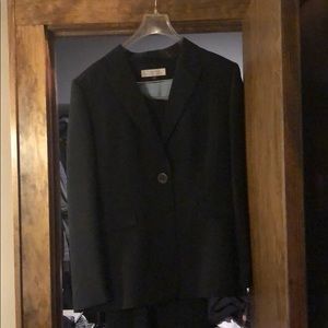Tahari Pant Suit
